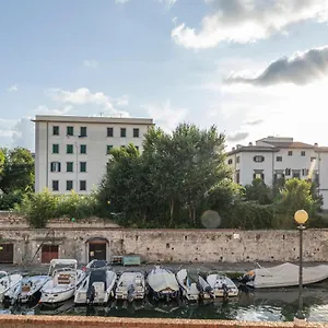 the-architect-suite-canals-view.it-tuscanyhotel.com/
