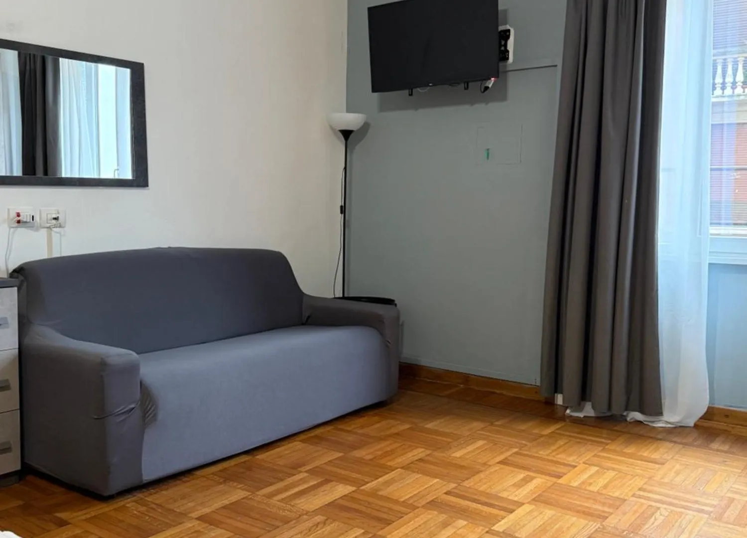 La Dolce Vita - Buenos Aires Milan 0*,